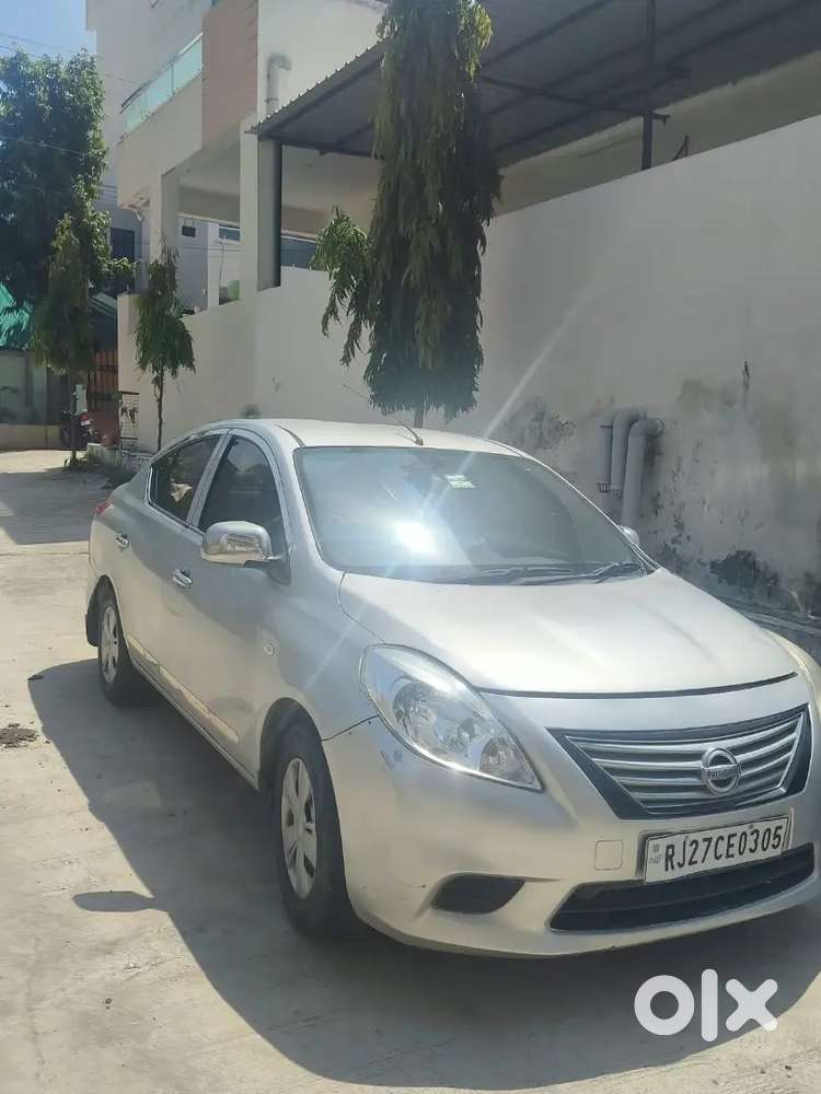 Nissan Sunny 2015 Xe
