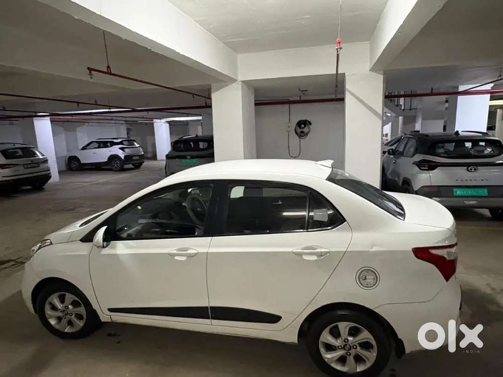 Hyundai Xcent 2017 Car