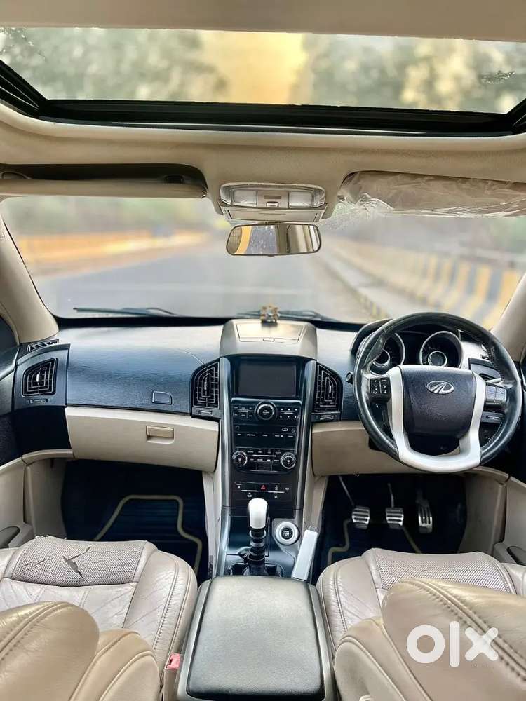 Mahindra Xuv500 Sunroof 2016