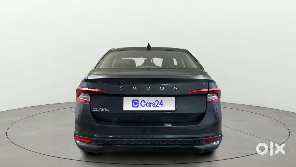 Skoda Slavia 1.0 Ambition Tsi At, 2022, Petrol