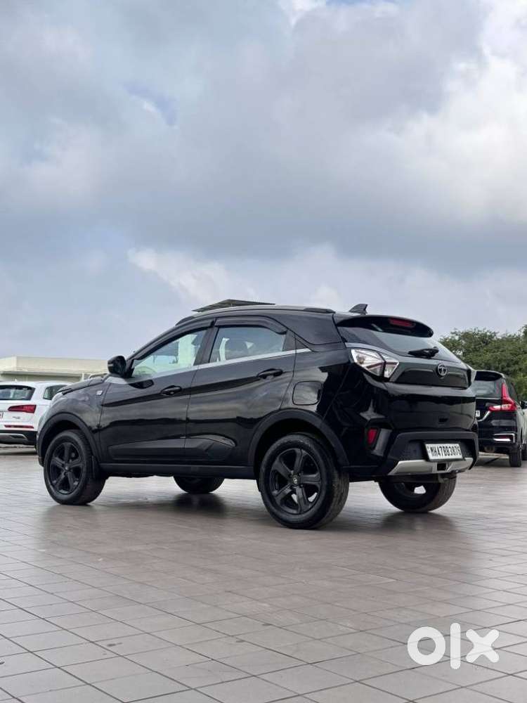 Tata Nexon, 2022, Petrol