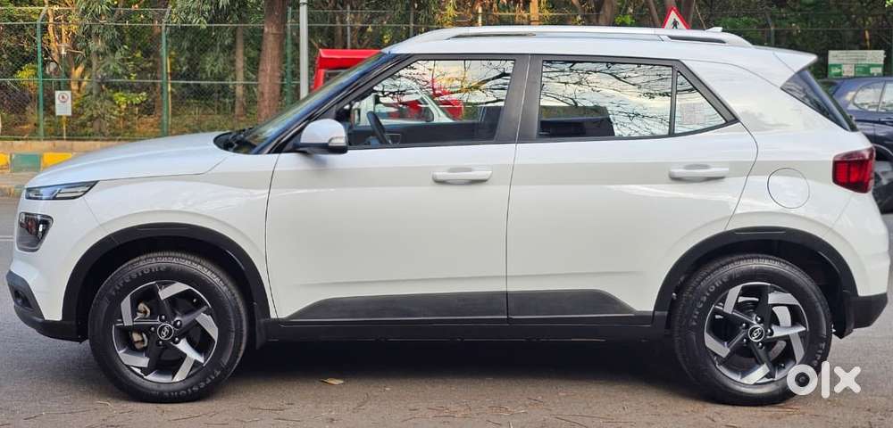 Hyundai Venue Sx, 2019, Petrol