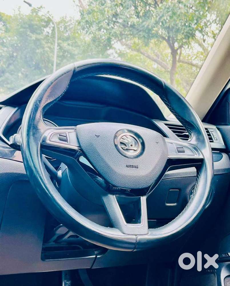 Skoda Superb L&k 2.0 Tdi At, 2019, Diesel