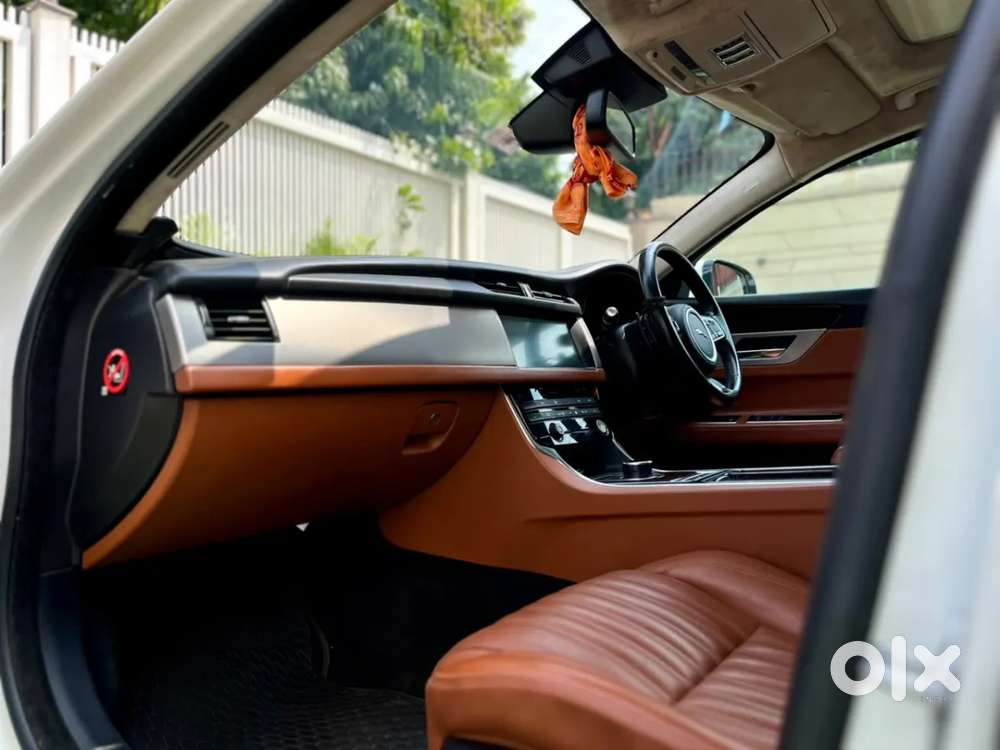 Jaguar Xf, 2016, Petrol
