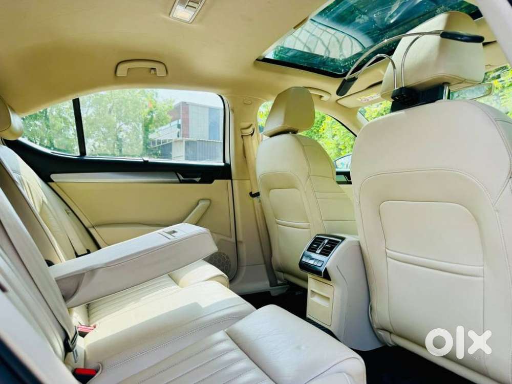 Skoda Superb Style 1.8 Tsi Mt, 2018, Petrol