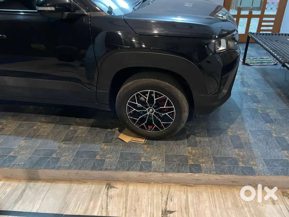 Maruti Suzuki Brezza Vxi 2025
