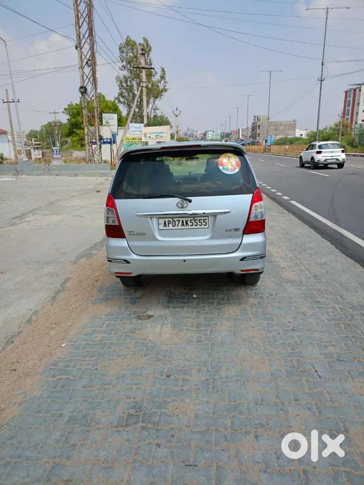 Toyota Innova 2.5 E 2007
