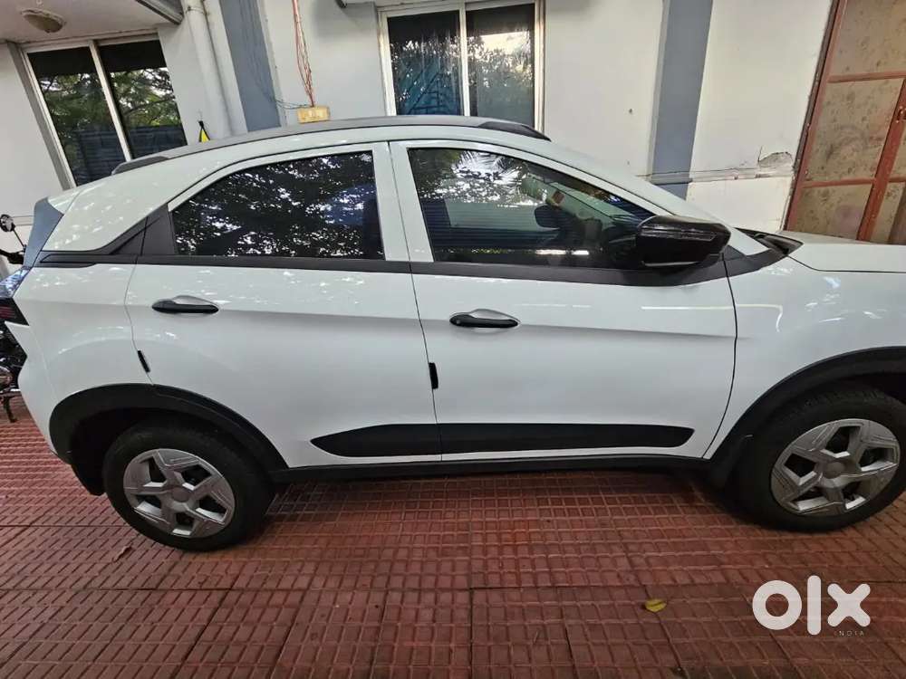 Tata Nexon Revotron 2024 Petrol