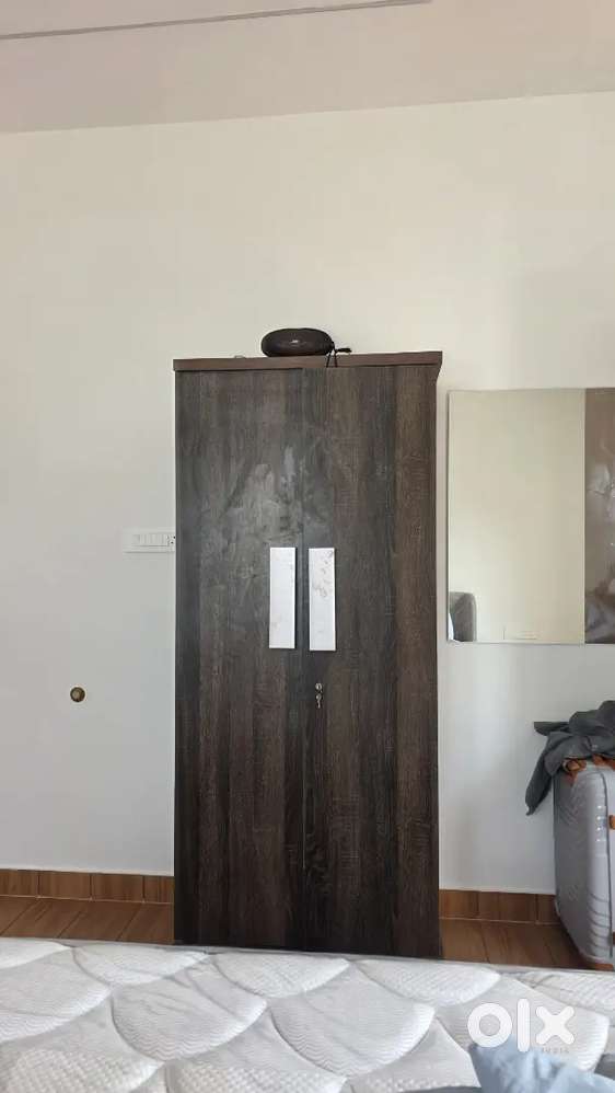 2 door Wardrobe