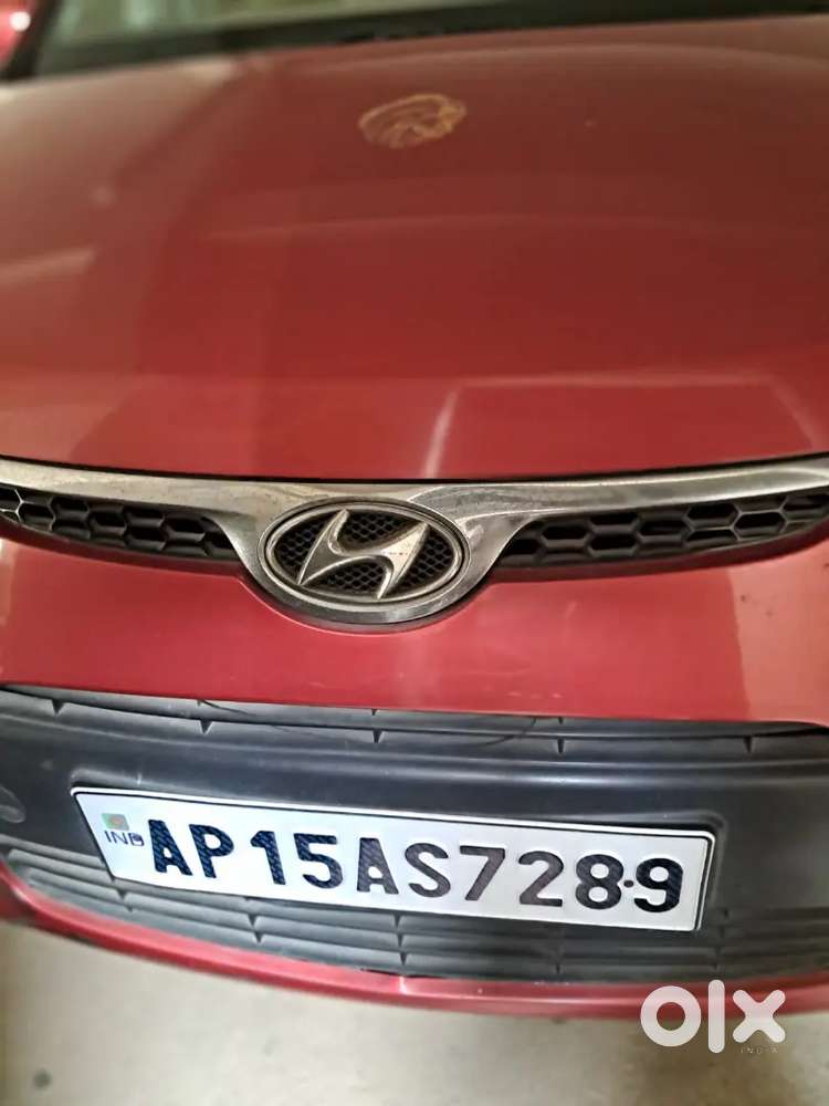 Hyundai I10 2011 Petrol 28000 Km Driven Genuine Reading