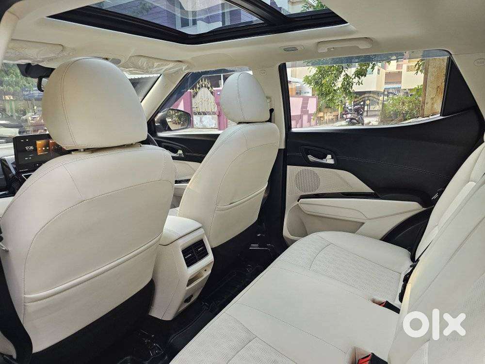 Mahindra Xuv 3xo Ax7l Diesel Mt, 2025, Diesel