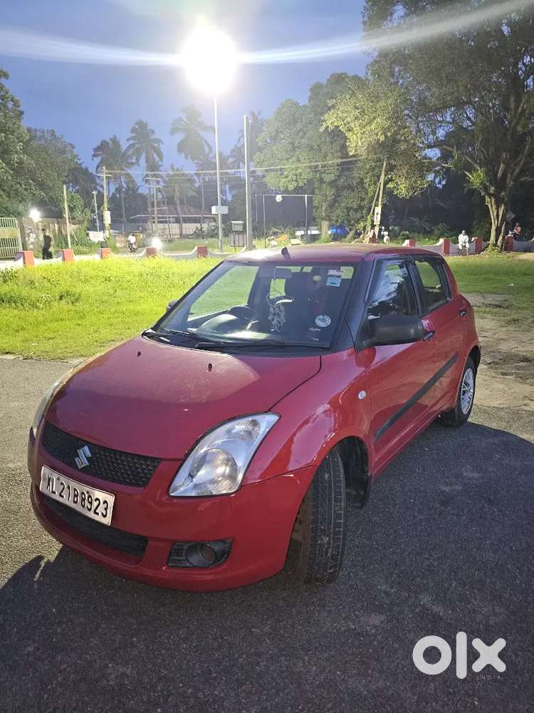 Maruti Suzuki Swift Vxi 2010  1.09 Lakh Km  Good Condition
