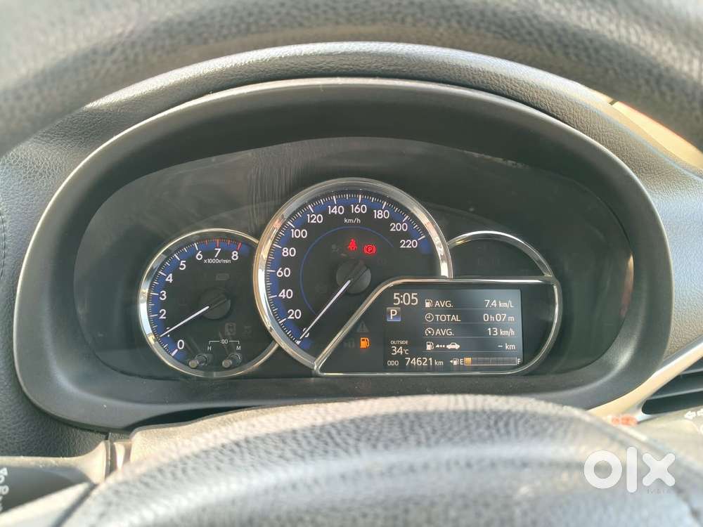 Toyota Yaris V Cvt, 2019, Petrol