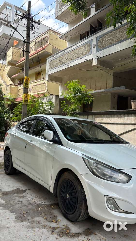 Hyundai Fluidic Verna 2011