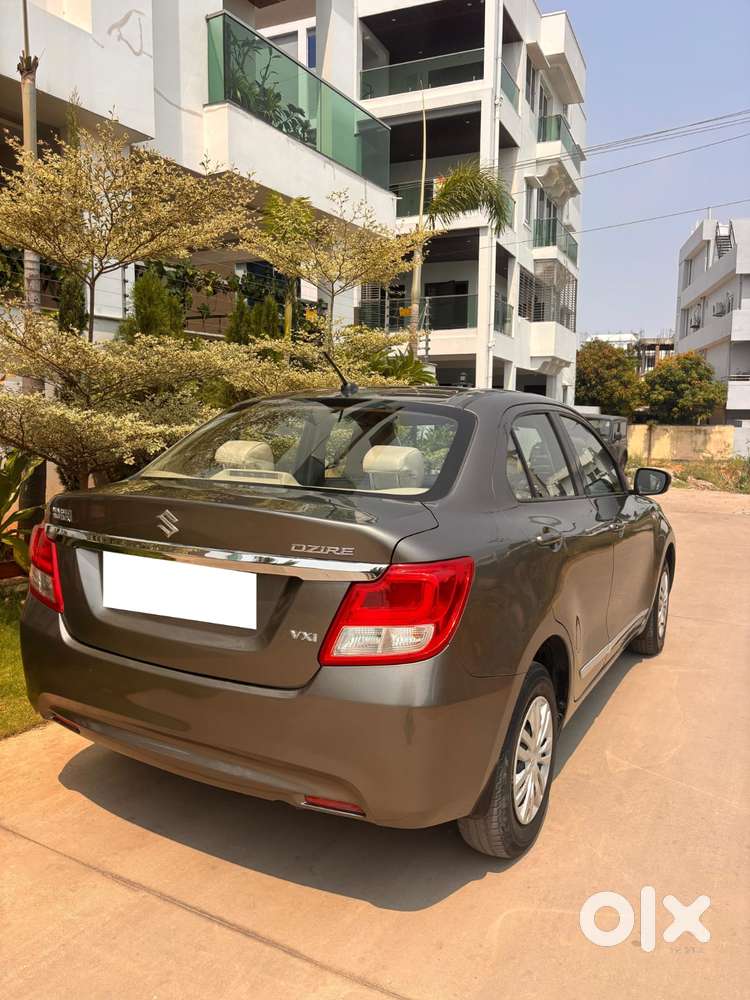 Maruti Suzuki Swift Dzire 1.2 Vxi Bsiv, 2017, Petrol