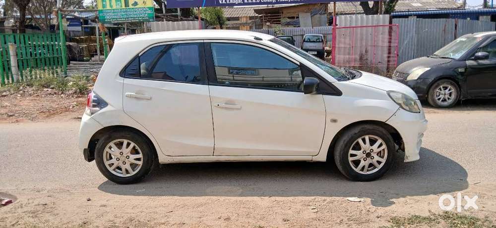 Honda Brio Vx Mt, 2011, Petrol