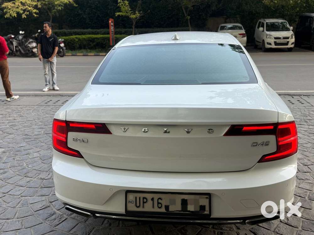 Volvo S90 D4 Momentum, 2019, Diesel