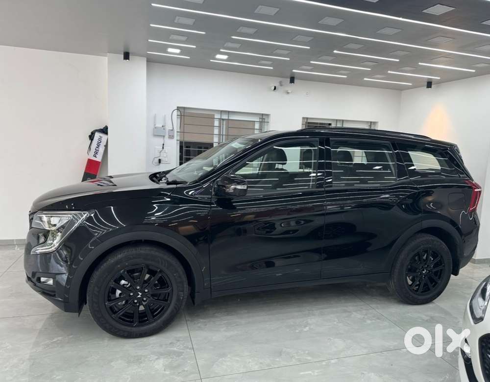 Mahindra Xuv700 Ax7l Diesel 2025 Ebony Edition