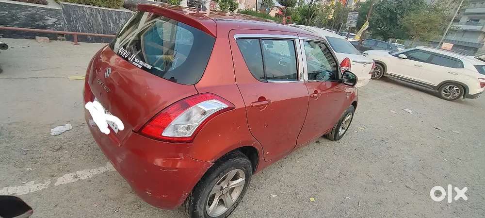 Maruti Suzuki Swift 2011 Cng & Hybrids 152000 Km Driven