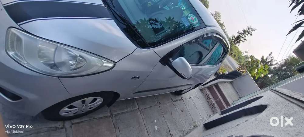 Hyundai I10 2012 Petrol + Cng 100000 Km Driven ( Cng Average 28+)