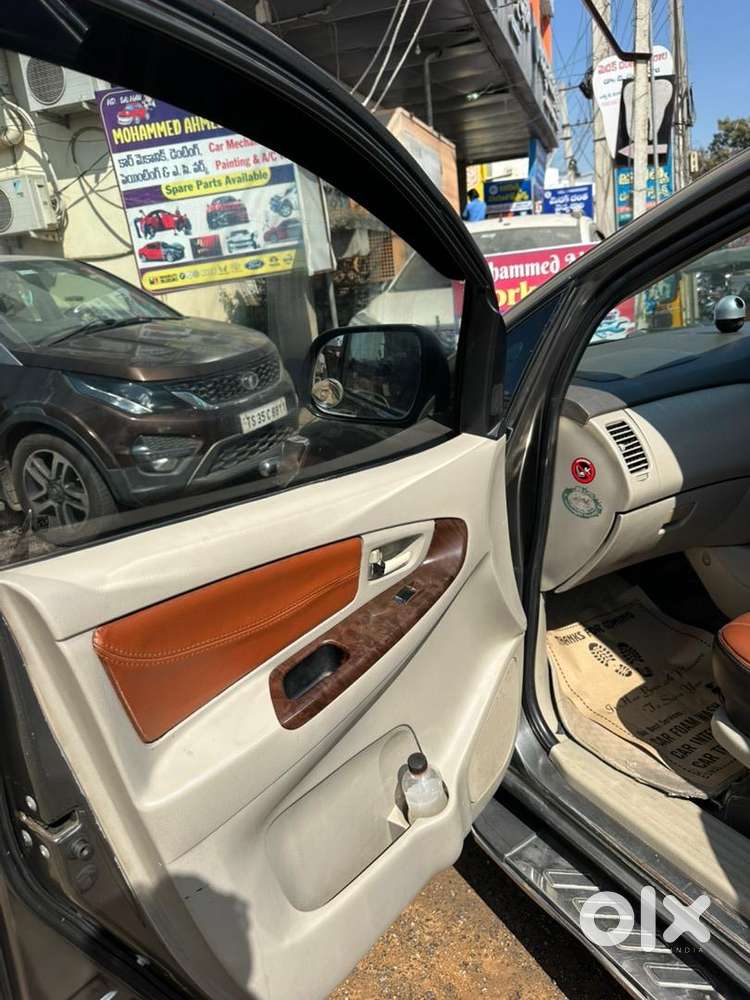 Toyota Innova 2012 Diesel Well Maintained