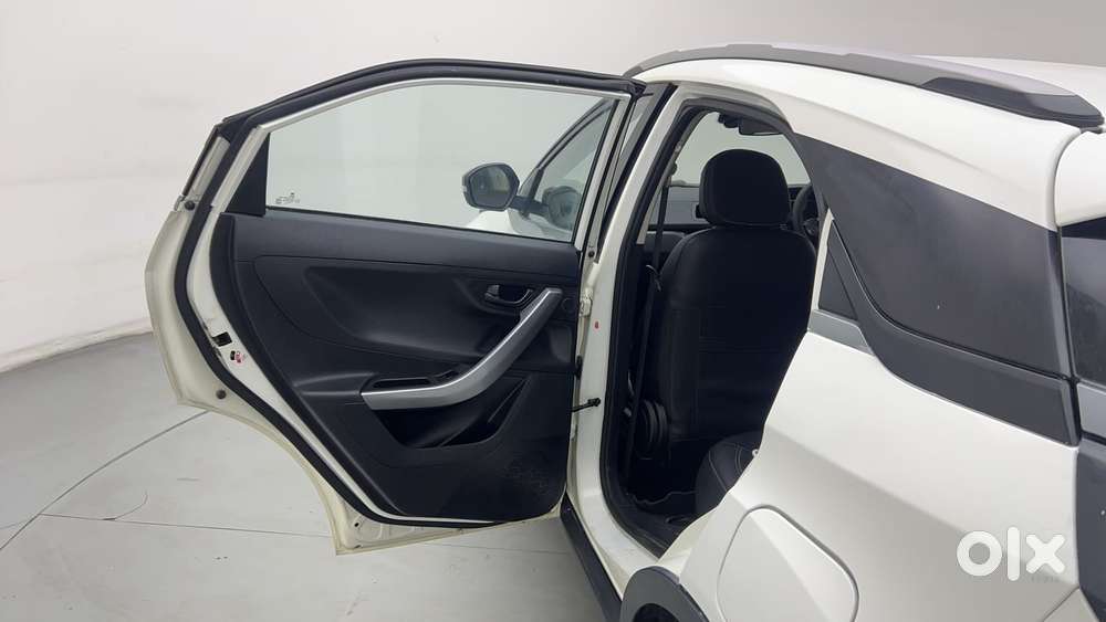 Tata Nexon 1.2 Revotron Xm (s), 2020, Petrol