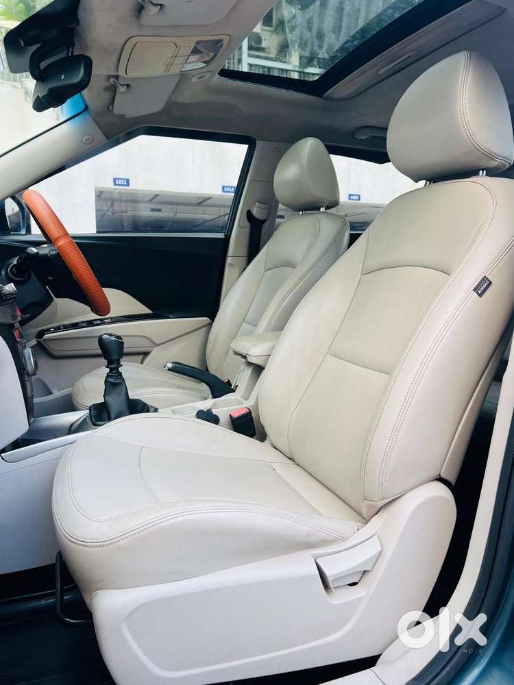 Mahindra Xuv300 W8, 2019, Petrol