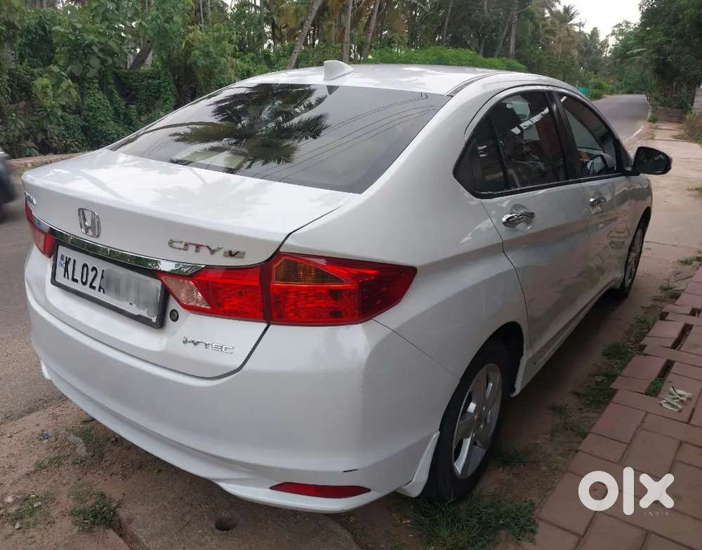 Honda City V