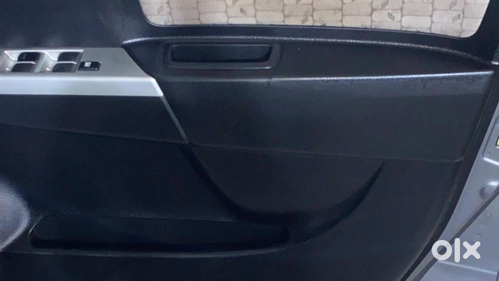 Maruti Suzuki Wagon R Amt Vxi Option, 2016, Petrol