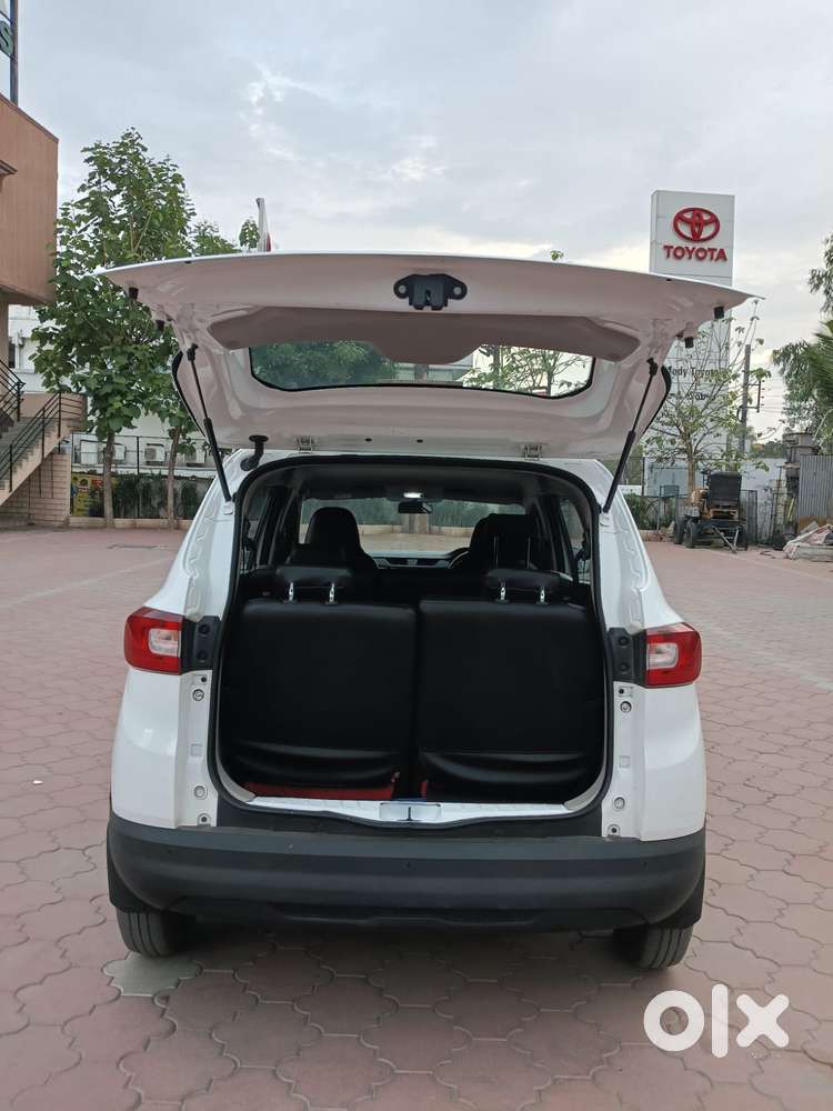 Renault Triber Rxl, 2024, Petrol