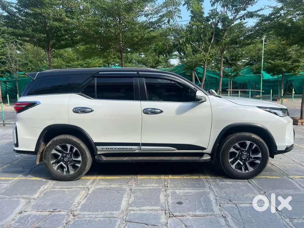 Toyota Fortuner Legender 2021