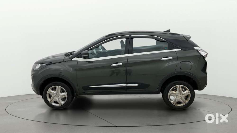 Tata Nexon 1.2 Revotron XM (S), 2023, Petrol