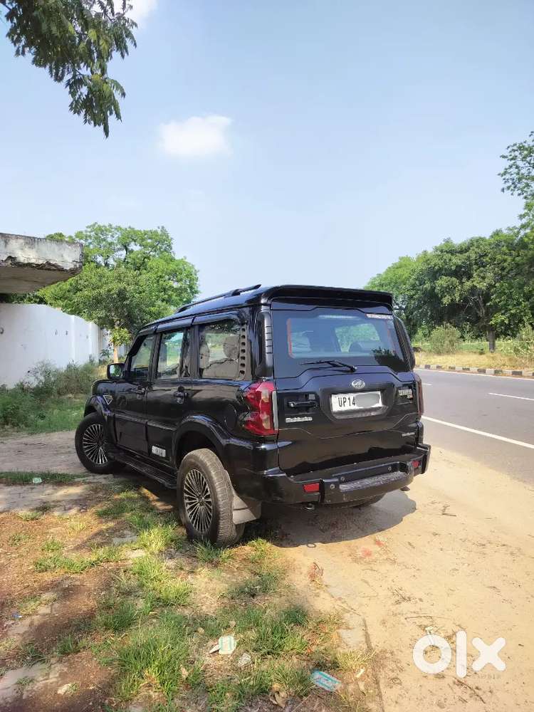 Mahindra Scorpio 2018 Diesel Well Maintained