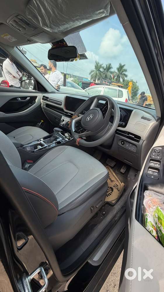 Hyundai Creta Sx (o) 1.5 Diesel Automatic Knight Dual Tone, 2025, Di..