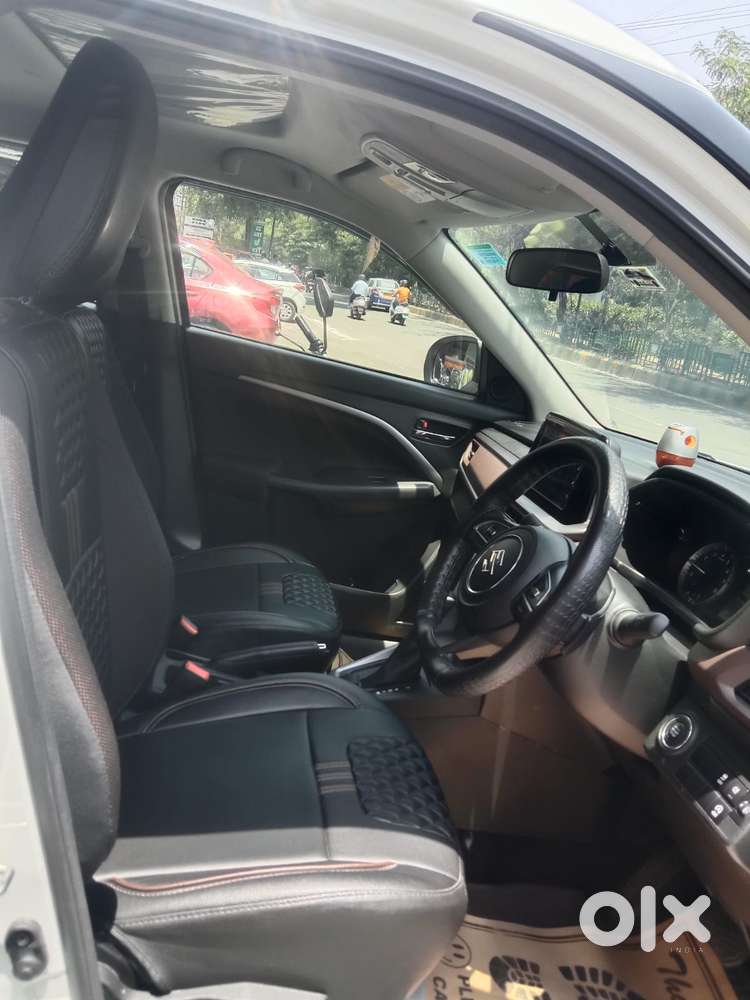 Maruti Suzuki Brezza 1.5 Zxi At Smart Hybrid, 2025, Petrol