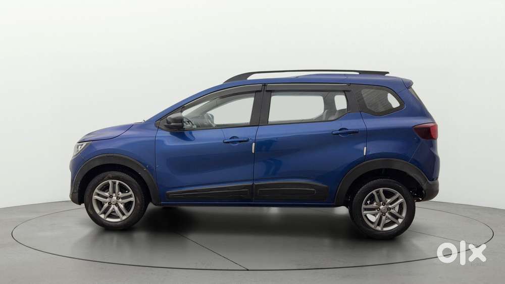 Renault Triber Rxz, 2022, Petrol