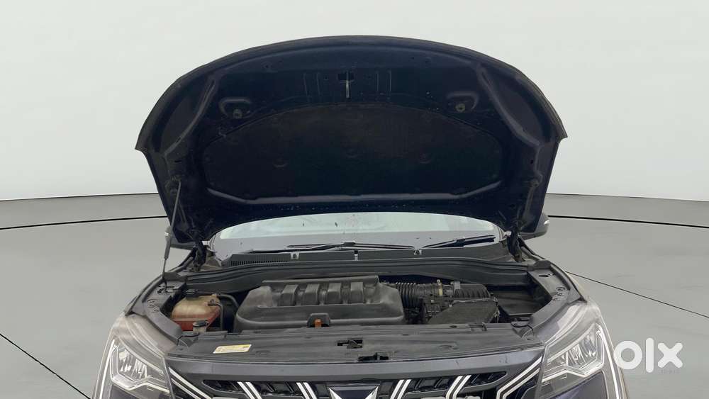 Mahindra Xuv700 2.0 Ax 7 Petrol At Str, 2022, Petrol