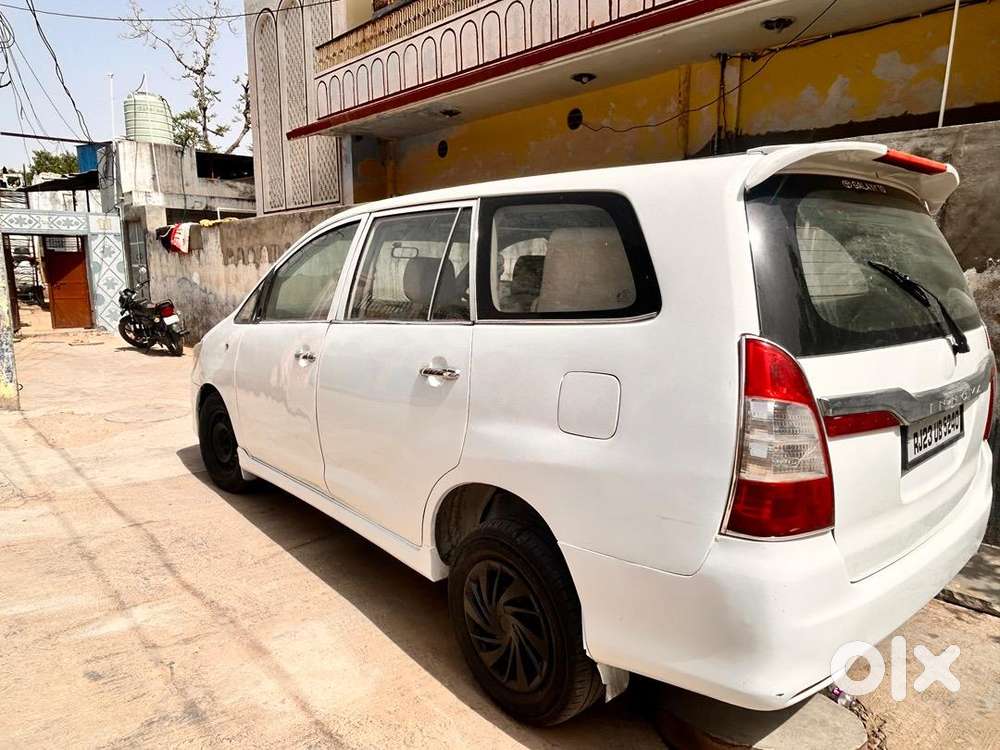Toyota Innova 2013 G Variant Diesel Manual  8 Seater