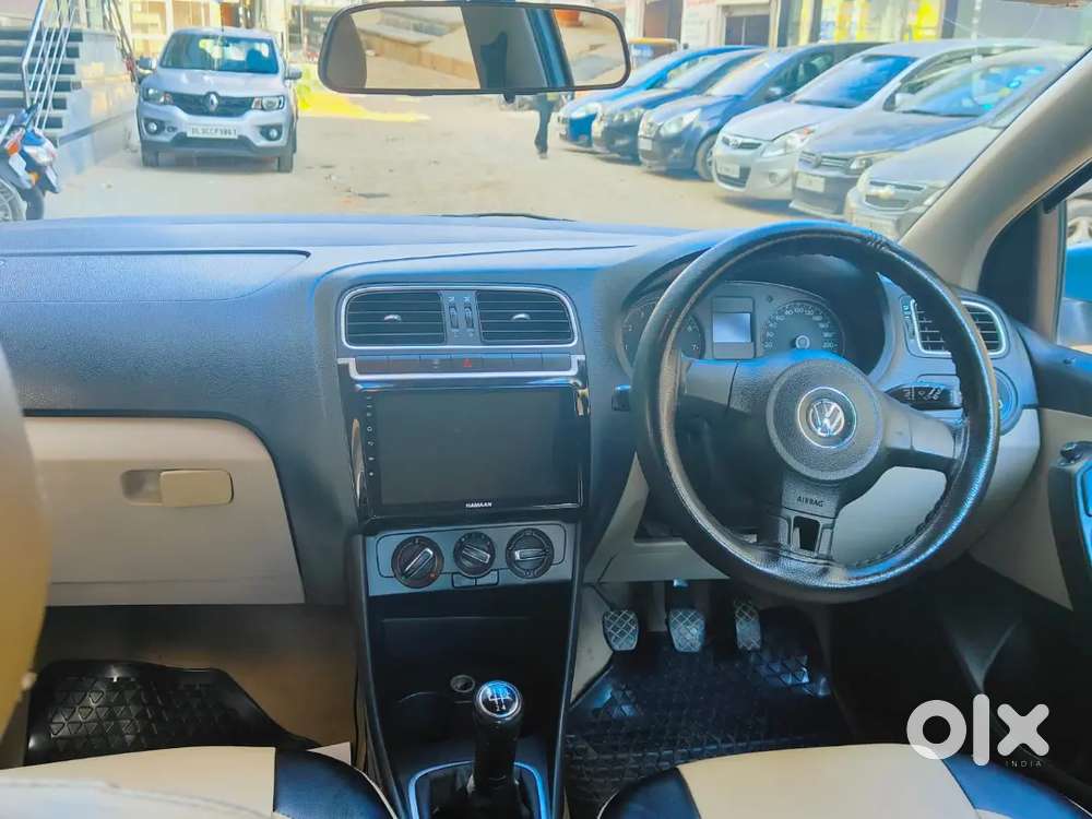 Volkswagen Polo Highline 2011 Petrol