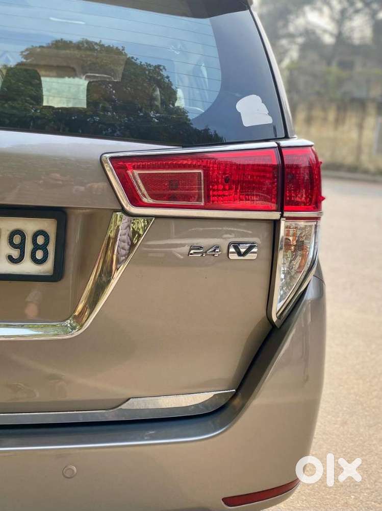 Toyota Innova Crysta 2.4 Vx Mt, 2019, Diesel