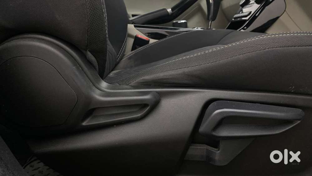 Tata Nexon 1.2 Revotron Xza Plus Dualtone, 2022, Petrol
