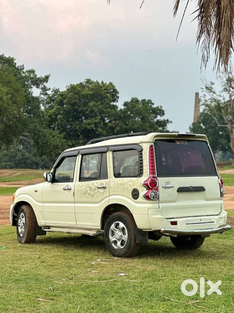 Mahindra Scorpio Vlx 2wd Airbag At Bsiv, 2013, Diesel