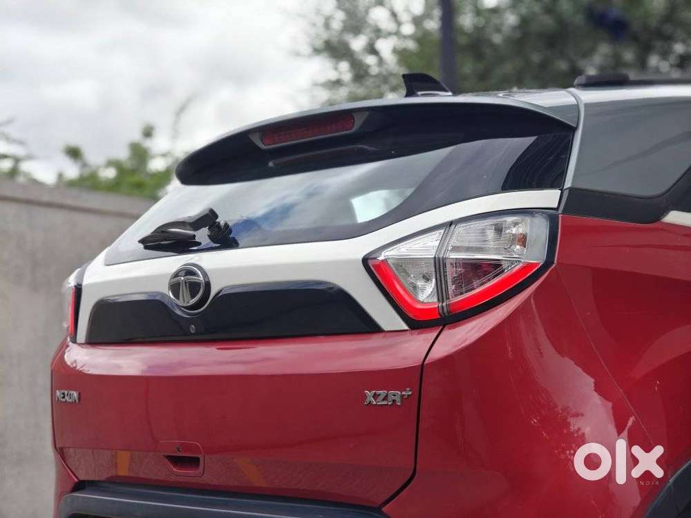 Tata Nexon 1.2 Revotron Xza Plus Dualtone, 2018, Petrol