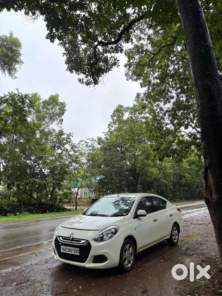 Renault Scala 2012