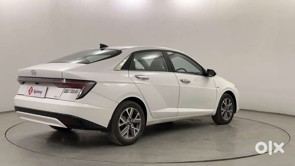 Hyundai Verna 1.5 Sx (o) Vtvt Ivt, 2023, Petrol