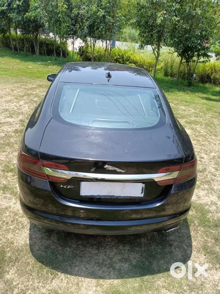 Jaguar Xf 2014 Diesel 72000 Km Driven
