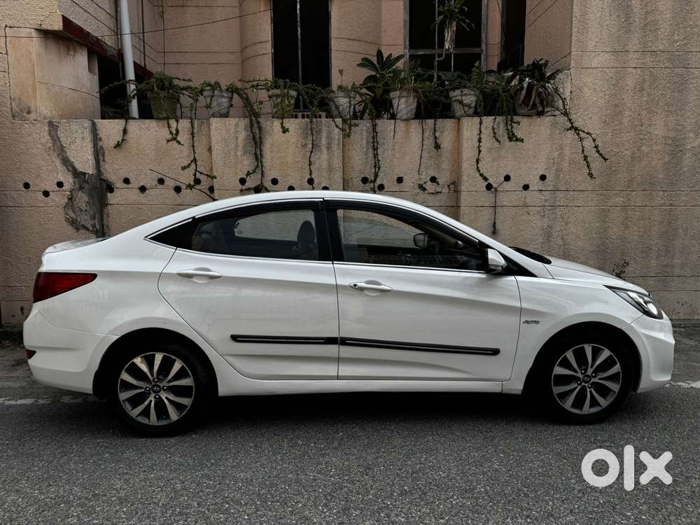 Hyundai Fluidic Verna 1.6 Vtvt Sx, 2014, Petrol