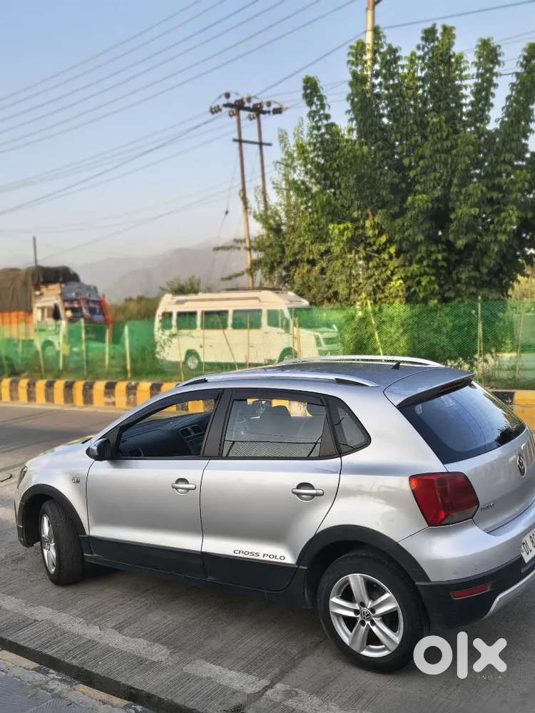 Fixed Price 2015 Polo Highline Plus Petrol