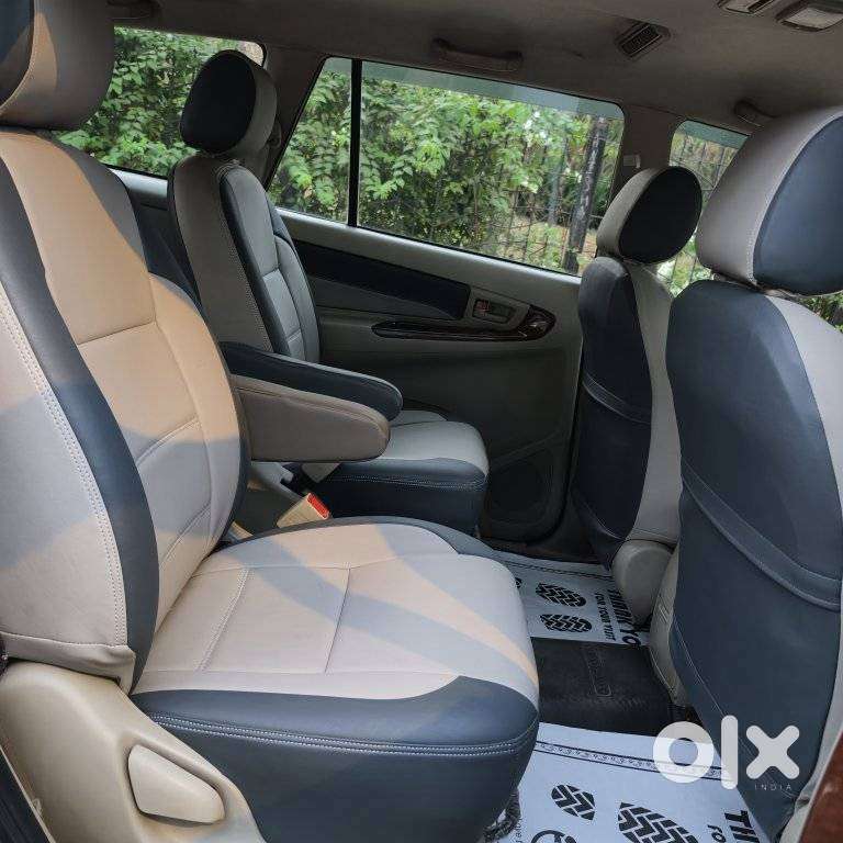 Toyota Innova 2.5 G (diesel) 7 Seater, 2013, Diesel
