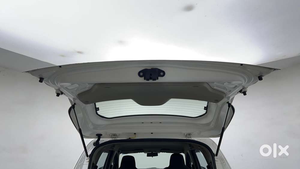 Renault Triber Rxz Easy-r Amt, 2021, Petrol